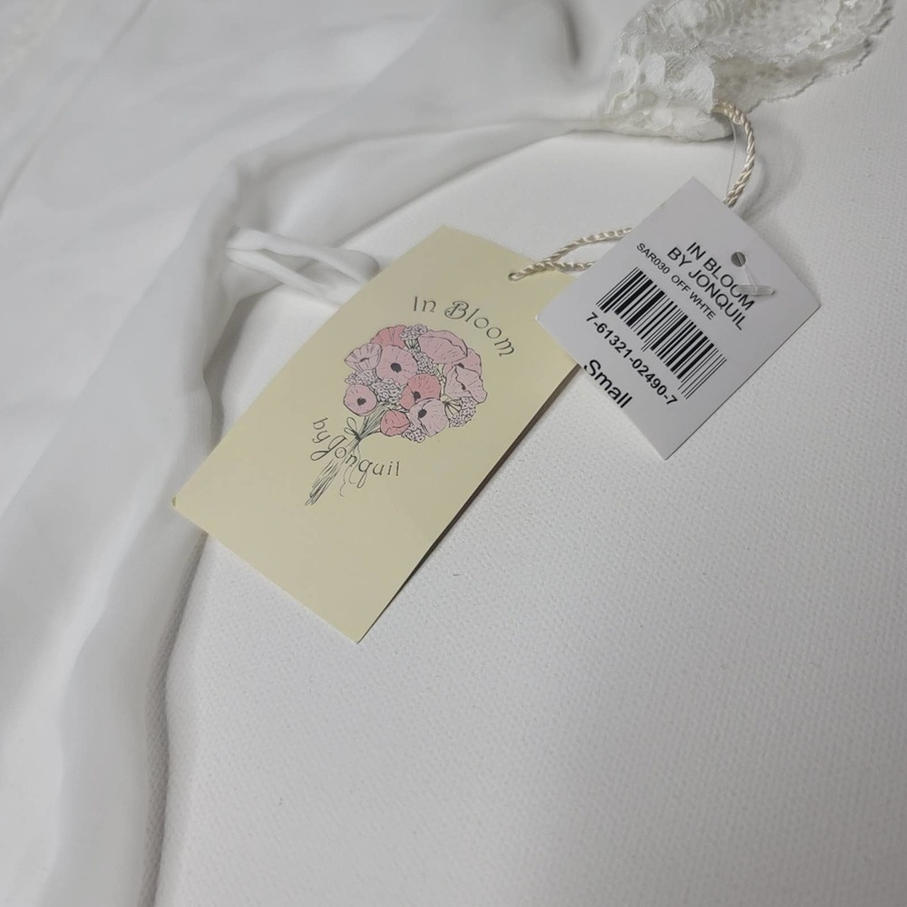 In Bloom by Jonquil Off White Robe NWT Nor… - Picture 8 of 8